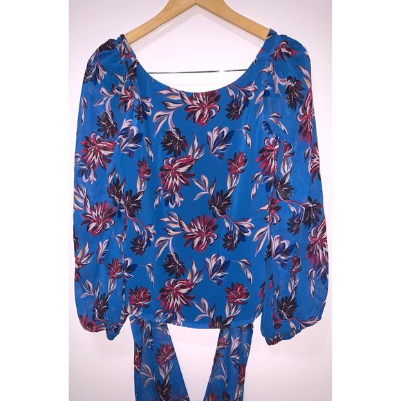 Dree Top in Jolene Floral - Picture 2 of 6